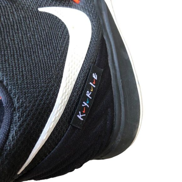 LIMITED Edition 2018 Nike Kyrie 5 'Friends' Size 6 - Picture 5 of 14